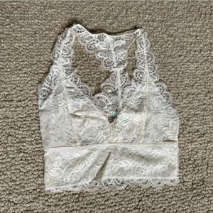 Kimchi Blue lace bralette size S
